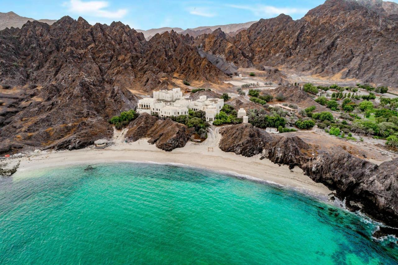 Al Bustan Palace, A Ritz-Carlton Hotel Маскат Екстер'єр фото Aerial view of the resort
