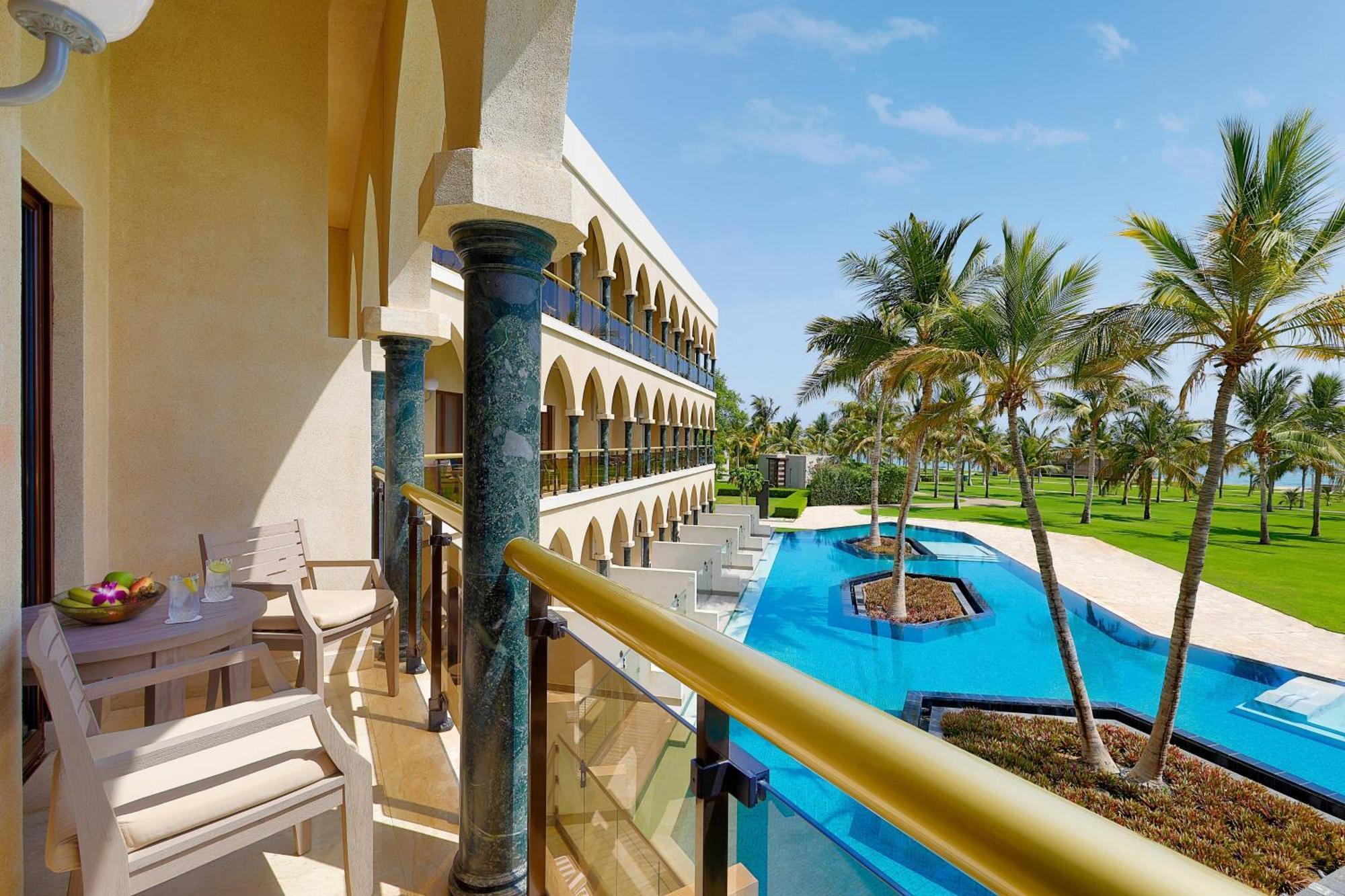 Al Bustan Palace, A Ritz-Carlton Hotel Маскат Екстер'єр фото The Oberoi, Mumbai