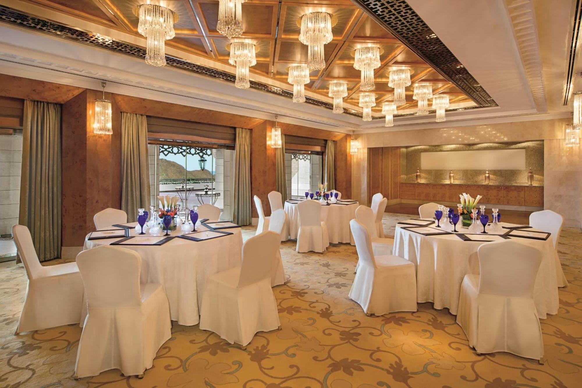 Al Bustan Palace, A Ritz-Carlton Hotel Маскат Екстер'єр фото The Imperial Ball Room